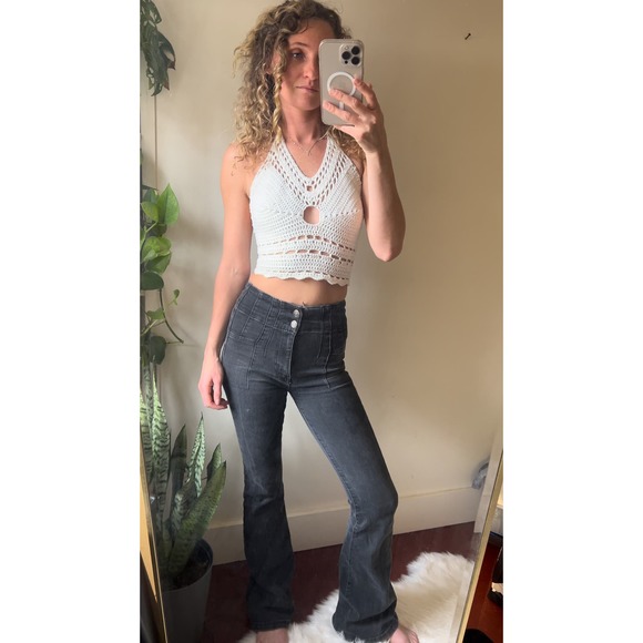 artisan made crochet crop top - Picture 4 of 7